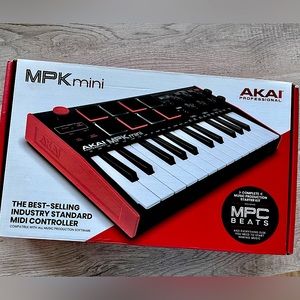 AKAI Professional Mini Sound Production Keyboard